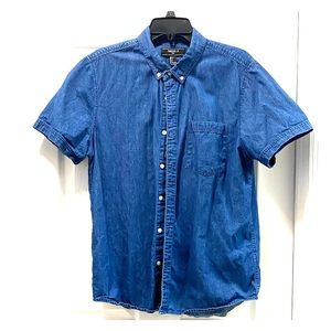 💥$7 Denim Button Down 😎🤑